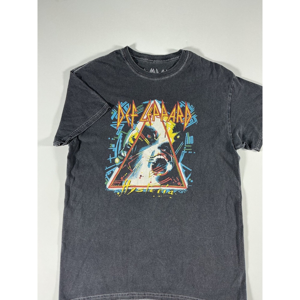 Def Leppard Faded Distressed Hysteria Tour Graphic Tee Size S/M